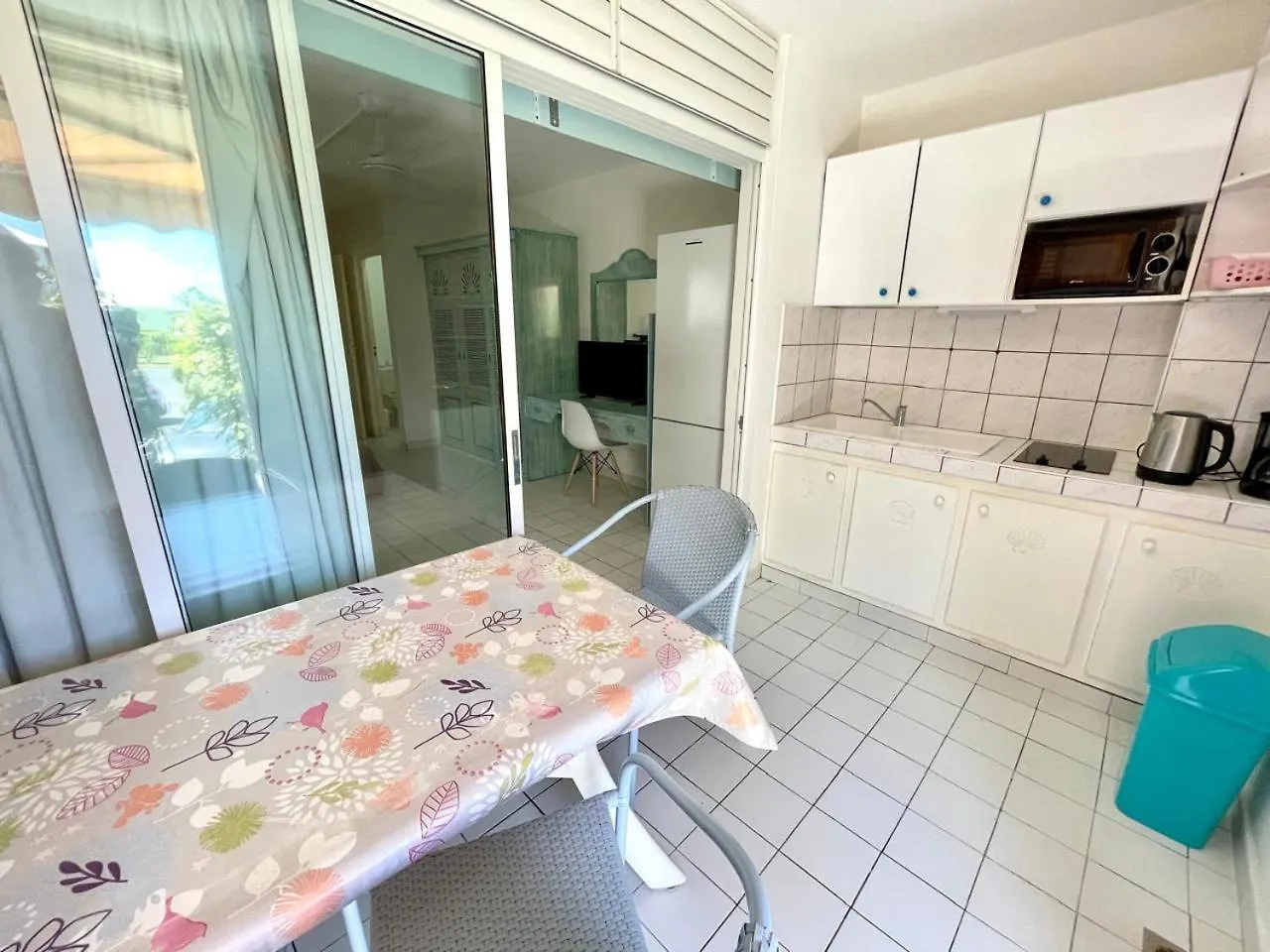 Appartement A Proximite De La Plage Le Moule 0*,